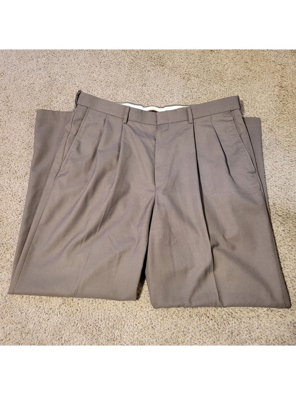 Haggar Khaki Chinos 38x30 Men's - Picture 4 of 5